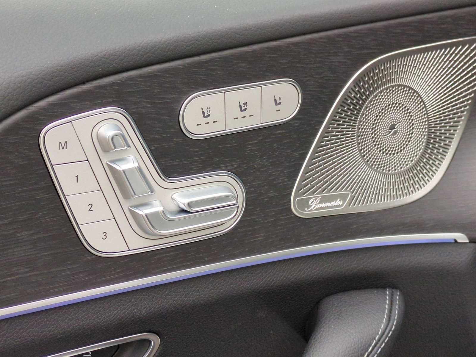 Used 2025 Mercedes-Benz GLS 450 4MATIC image 18