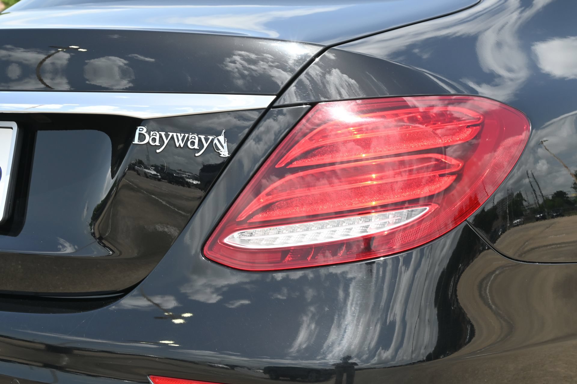 Used 2017 Mercedes-Benz E 300 image 24