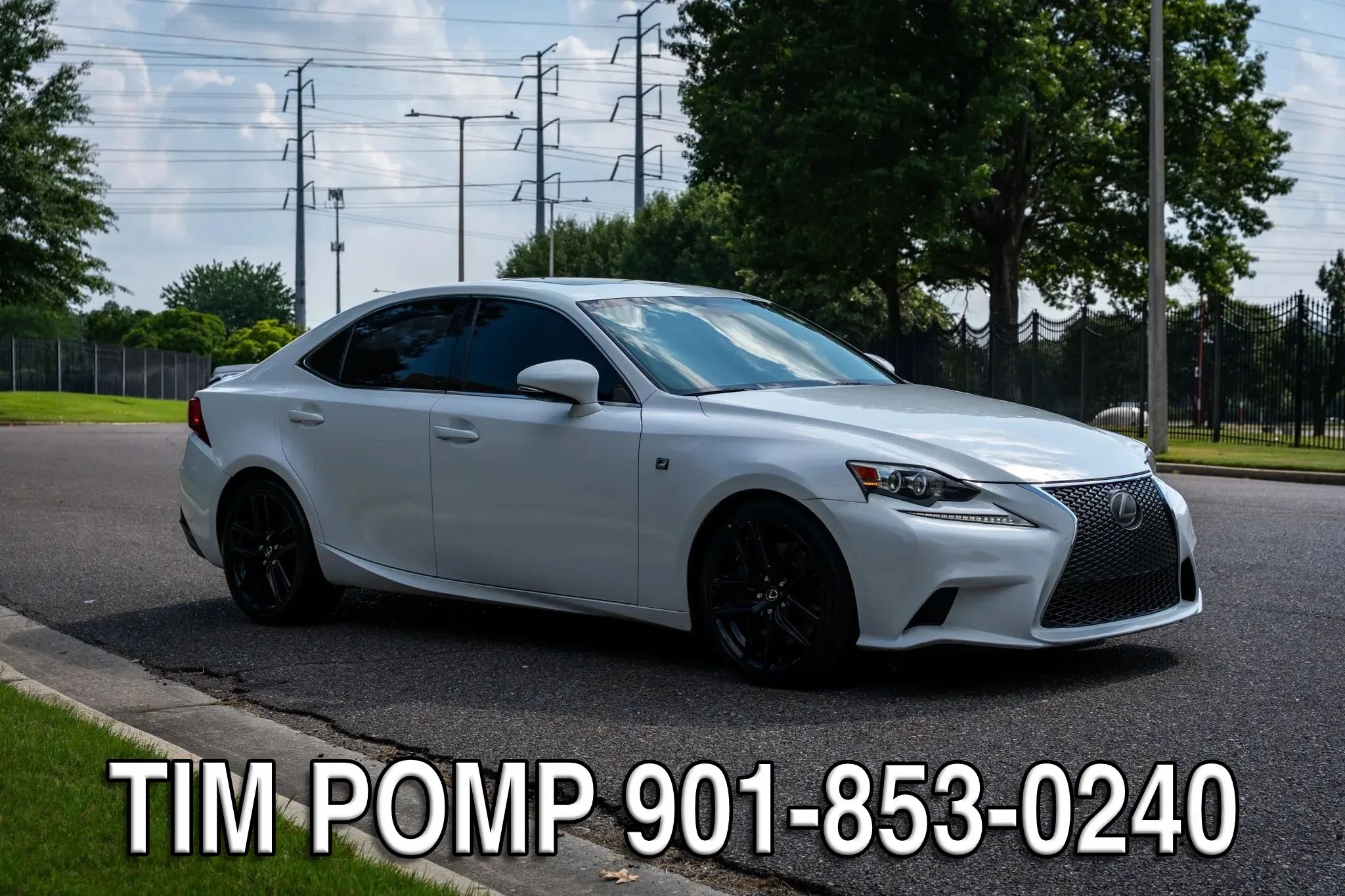 Used 2016 Lexus IS 200t w/ F Sport Package RWD image 4