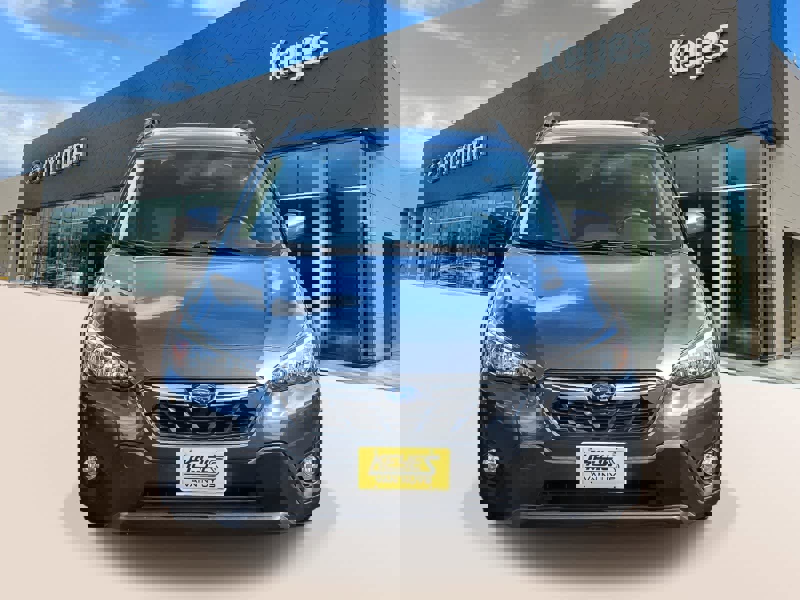 Used 2023 Subaru Crosstrek 2.0i Premium AWD/4WD image 2