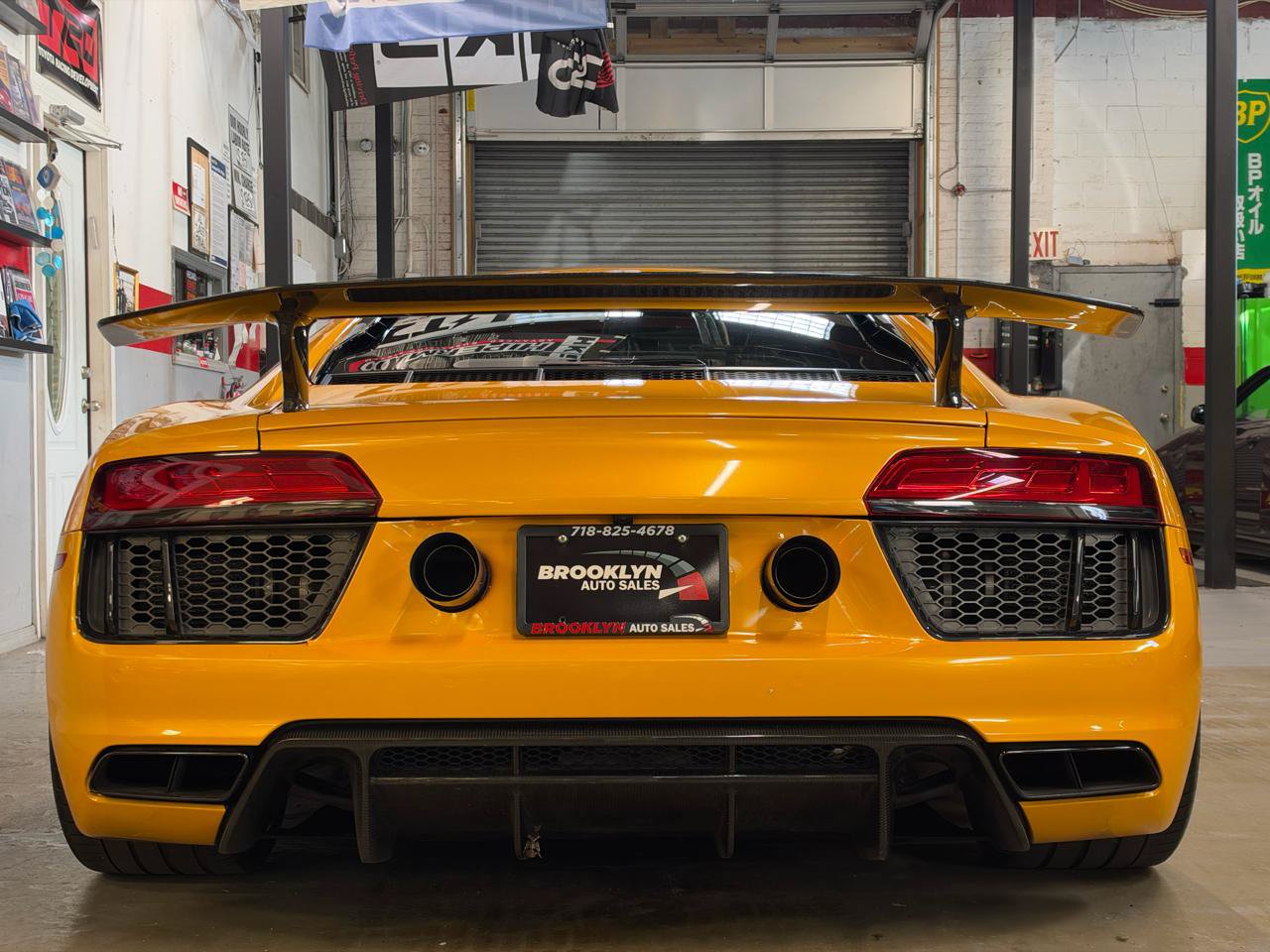 Used 2017 Audi R8 V10 plus AWD/4WD image 7