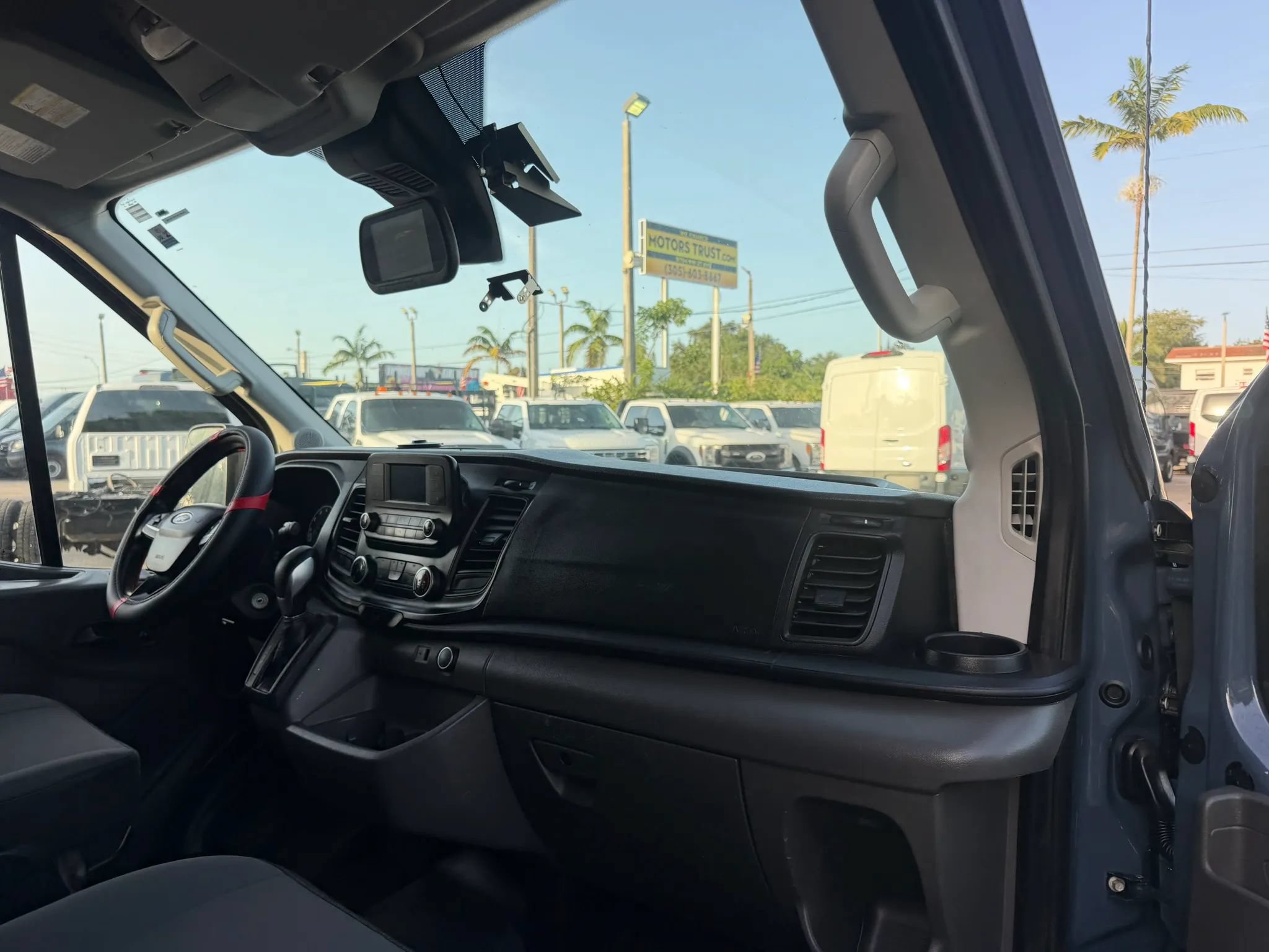 Used 2020 Ford Transit 250 148 High Roof Extended RWD image 18