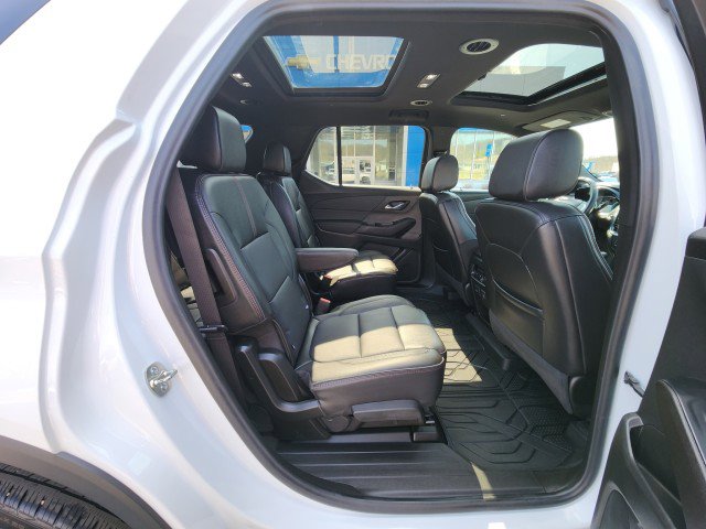 Used 2023 Chevrolet Traverse RS w/ LPO, Floor Liner Package image 16