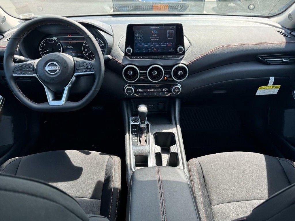 Used 2025 Nissan Sentra SR image 11