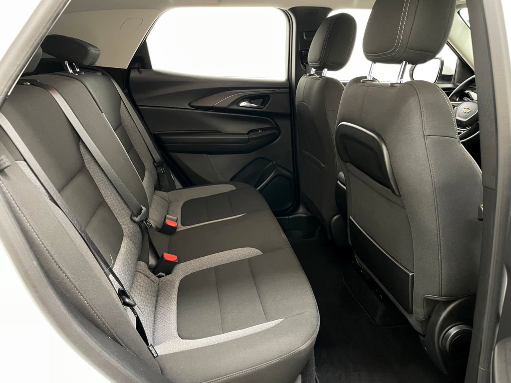 Certified 2025 Chevrolet TrailBlazer LT w/ LT Cold Weather Package FWD image 40