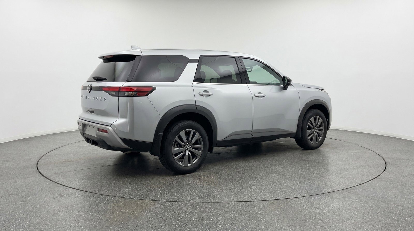 Used 2025 Nissan Pathfinder SV FWD image 9