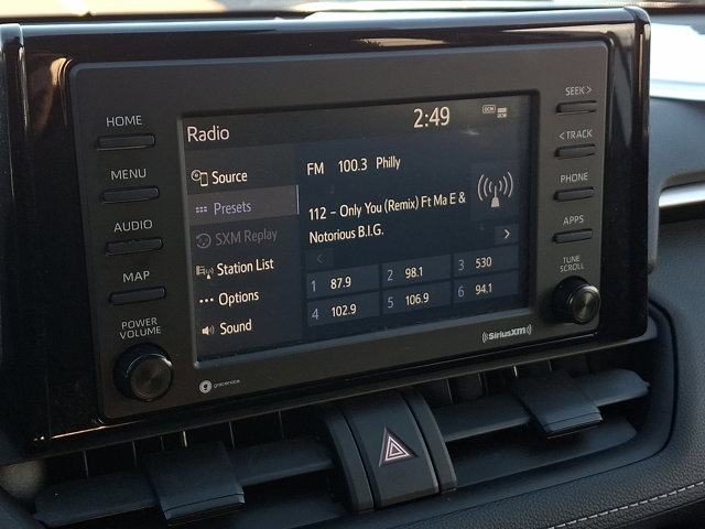 Used 2022 Toyota RAV4 XLE image 16