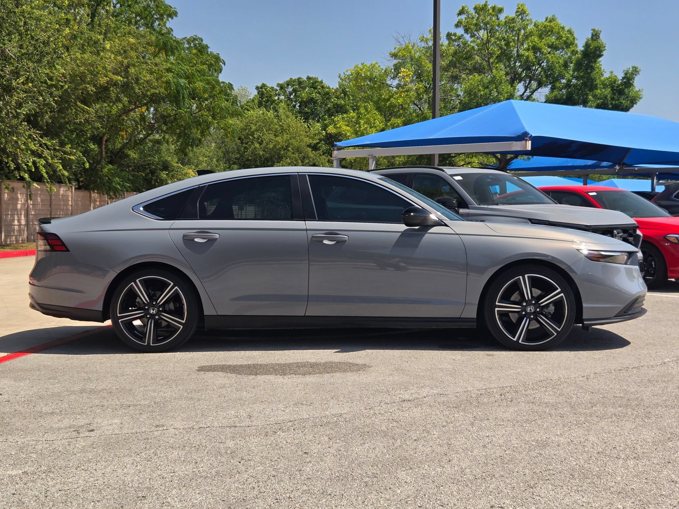Used 2024 Honda Accord Sport image 2