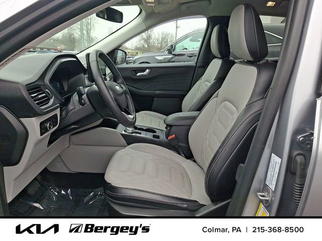 Used 2023 Ford Escape Platinum w/ Premium Technology Package image 15