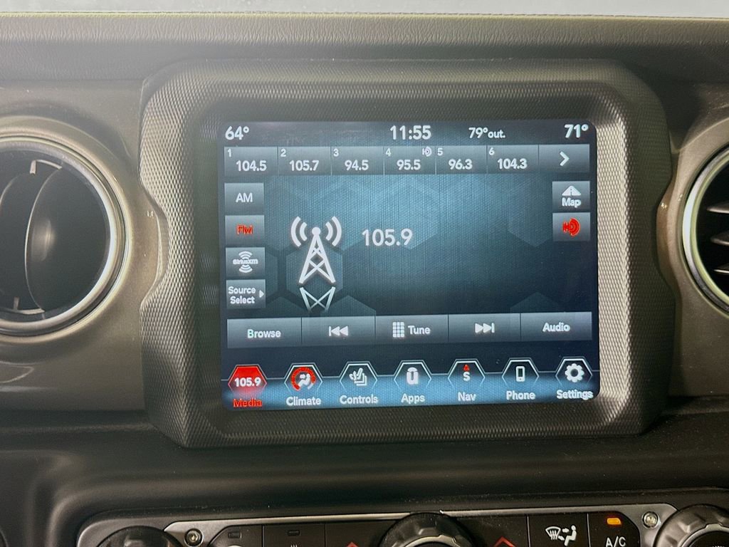 Used 2021 Jeep Wrangler Unlimited Sahara w/ Uconnect 4C Nav & Sound Group image 14