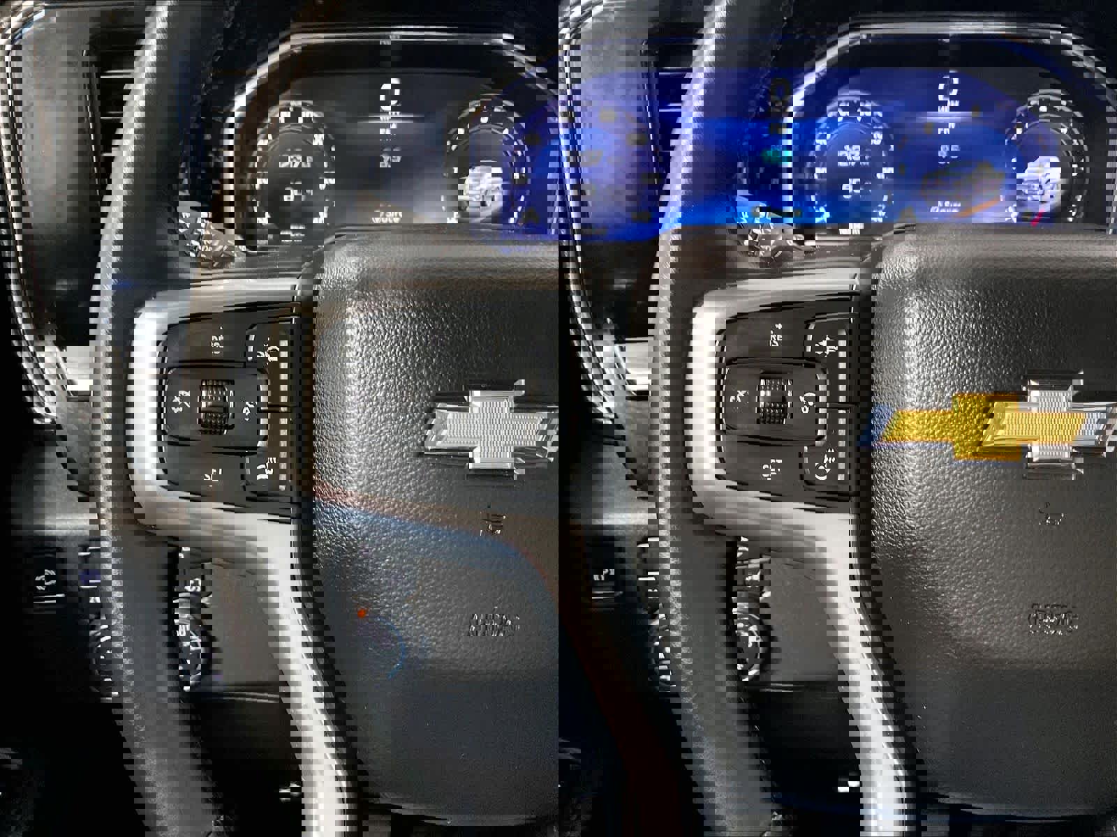 Used 2024 Chevrolet Silverado 1500 LT AWD/4WD image 22