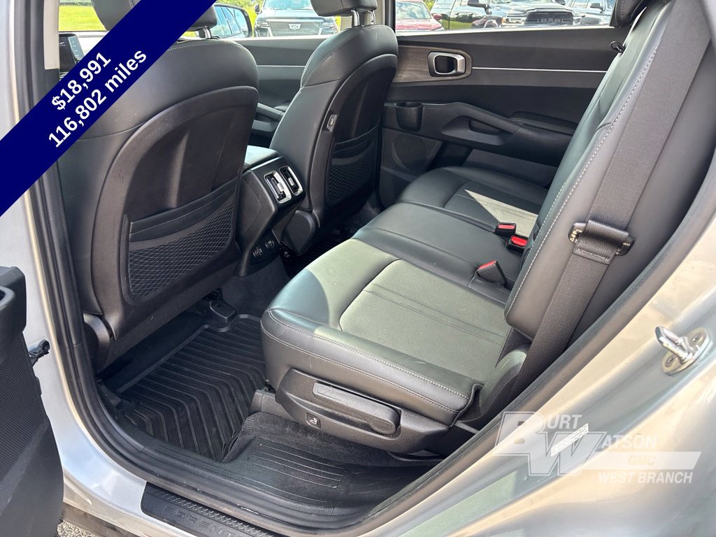 Used 2022 Kia Sorento S w/ Panoramic Sunroof Package AWD/4WD image 24