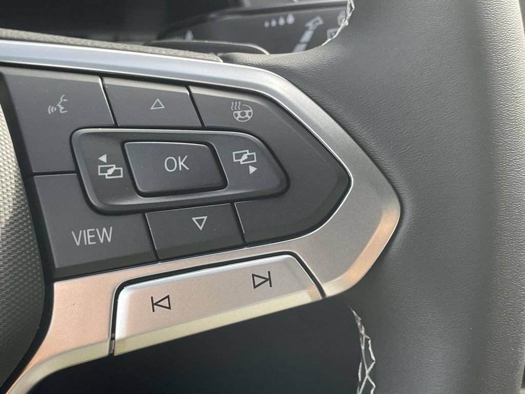 New 2026 Volkswagen Atlas Cross Sport SE FWD image 26