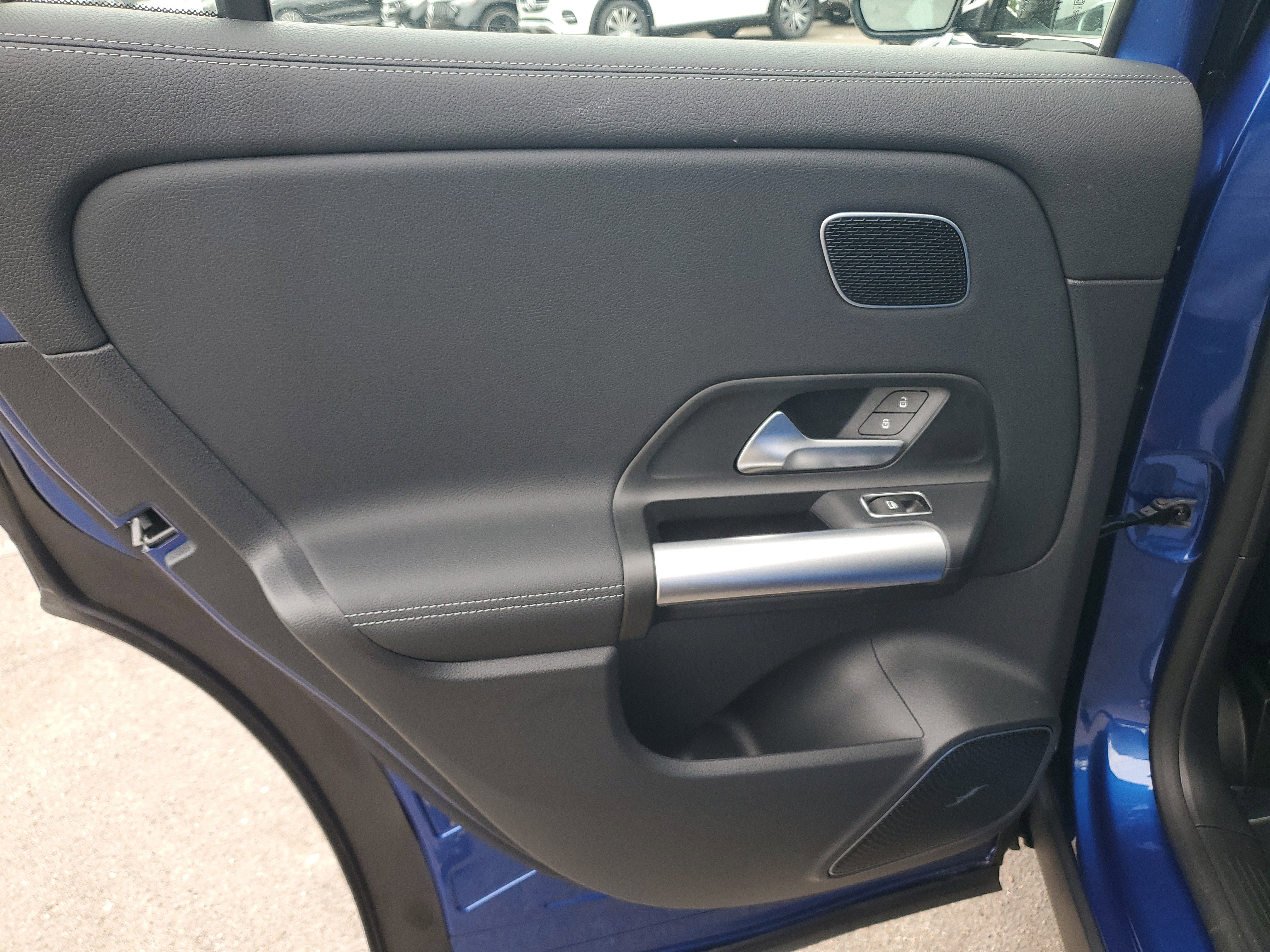 Certified 2025 Mercedes-Benz GLA 35 AMG 4MATIC image 10