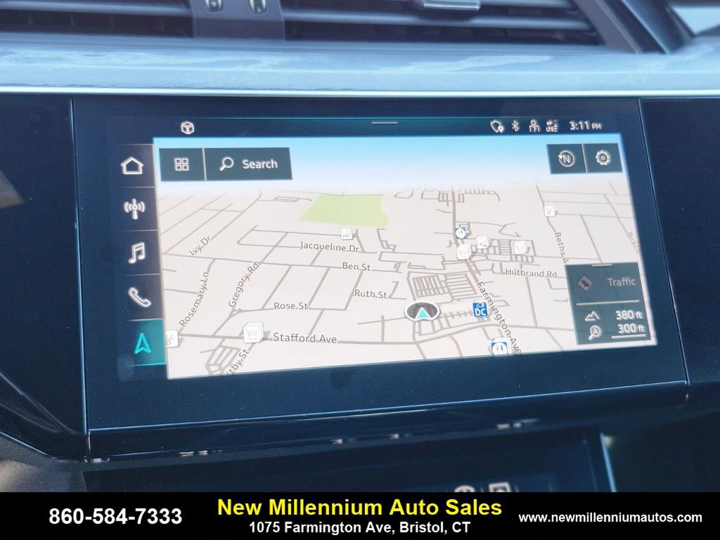 Used 2024 Audi Q8 e-tron Prestige w/ Prestige Package image 20