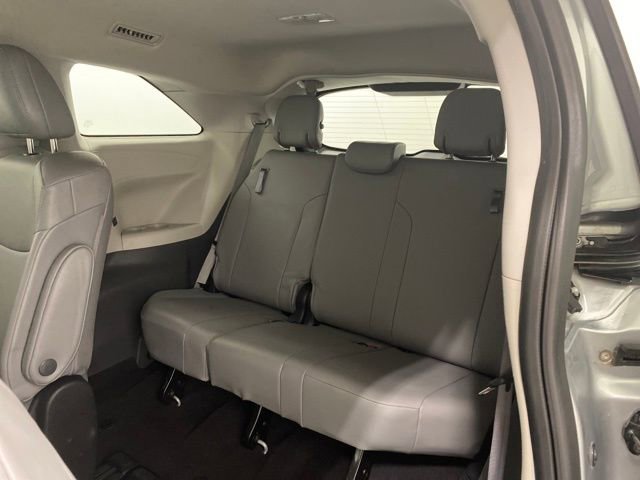 Certified 2022 Toyota Sienna XLE image 30