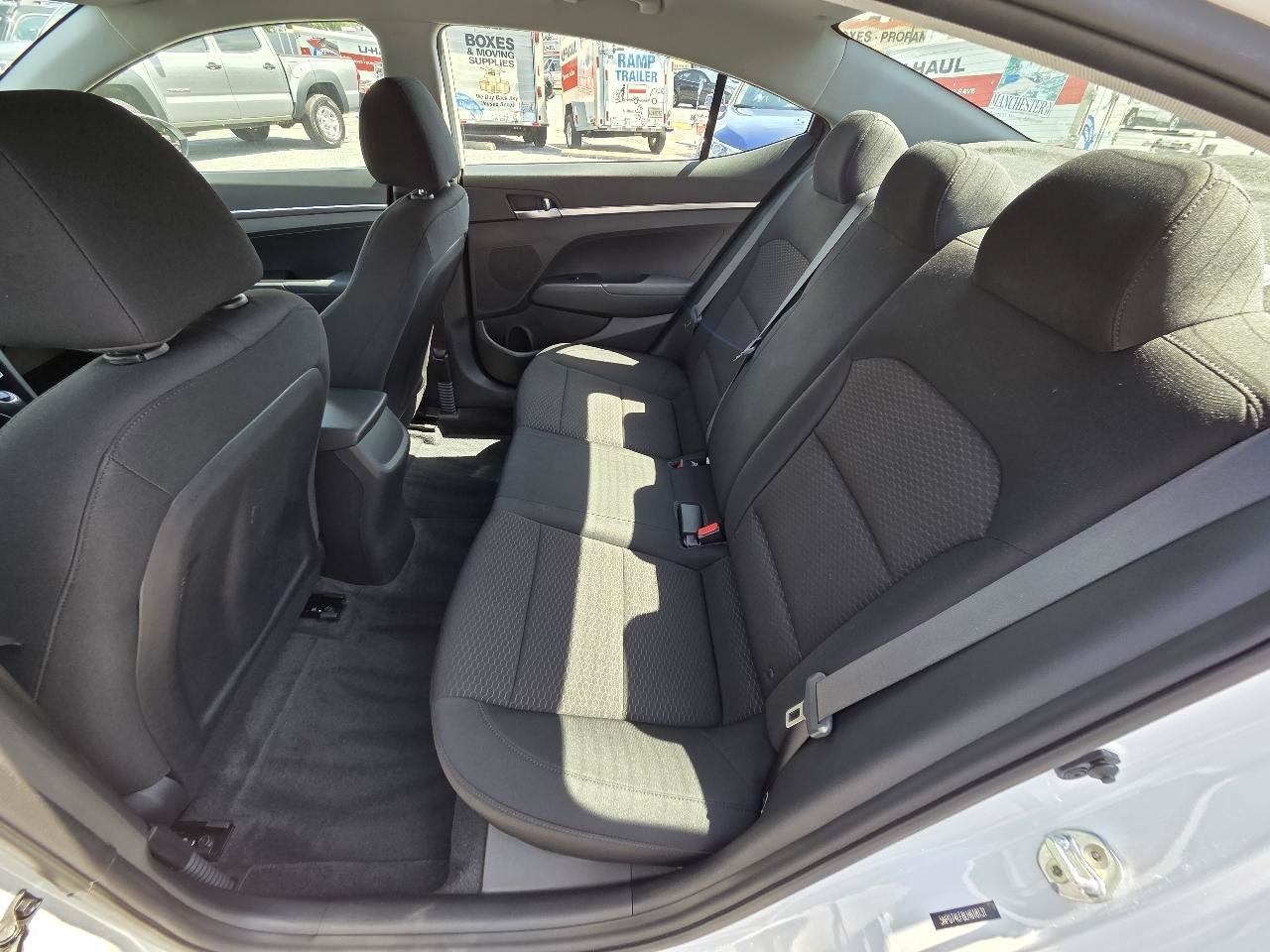 Used 2020 Hyundai Elantra SE w/ Cargo Package (C1) FWD image 16