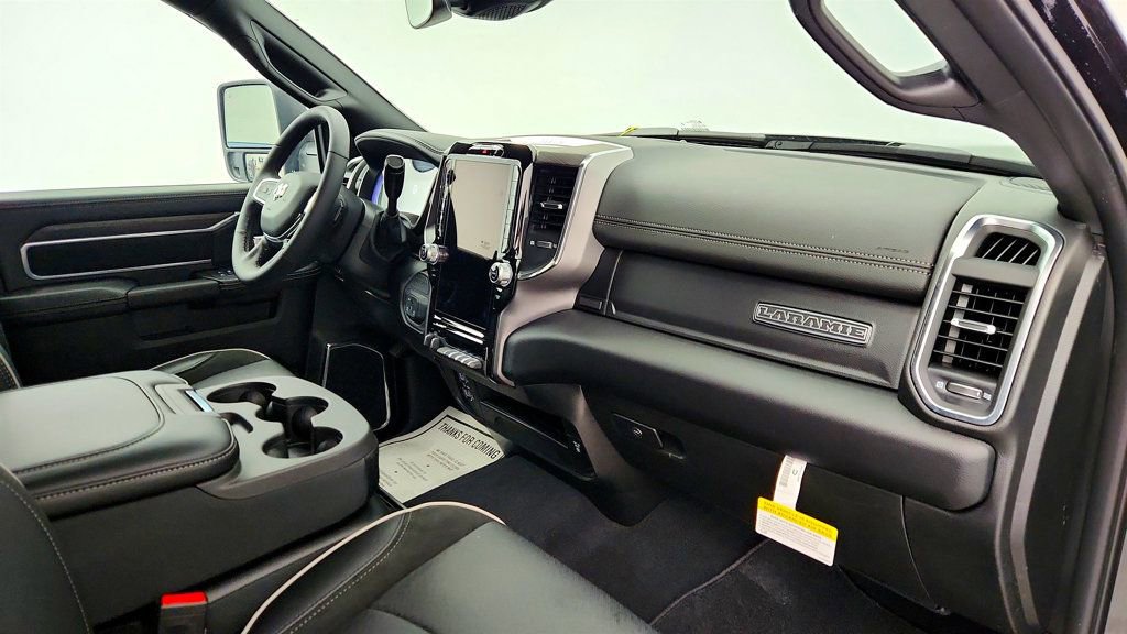 Used 2026 RAM 2500 Laramie AWD/4WD image 25