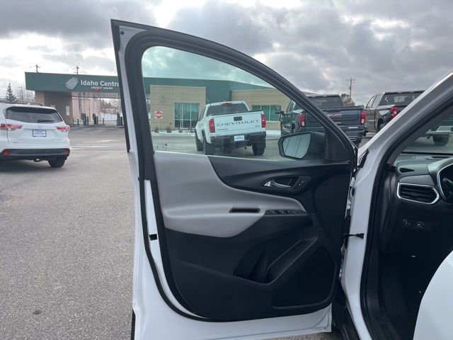 Used 2024 Chevrolet Equinox LS AWD/4WD image 27