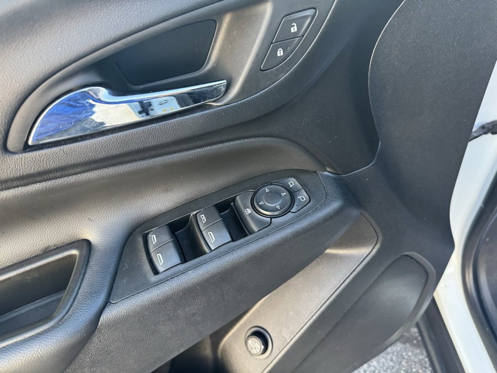 Used 2023 Chevrolet Equinox LT image 20