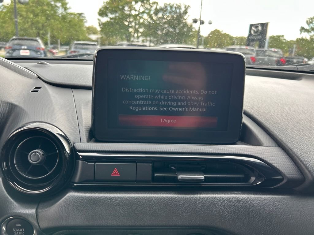 Certified 2023 MAZDA MX-5 Miata Club image 18