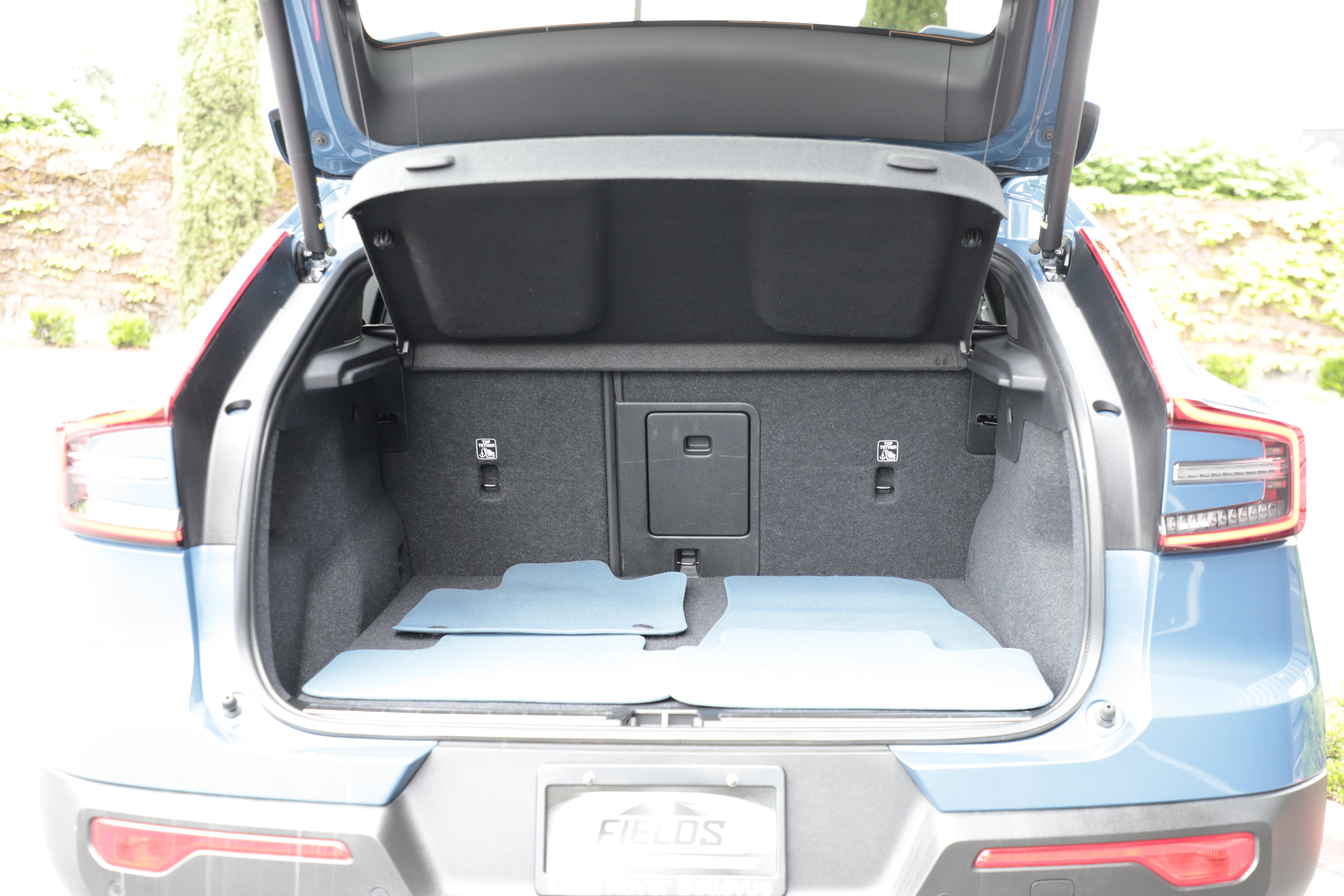 Used 2023 Volvo C40 P8 Recharge Ultimate AWD/4WD image 15