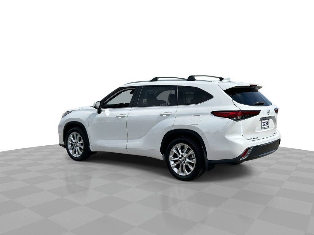 Used 2023 Toyota Highlander Limited AWD/4WD image 6