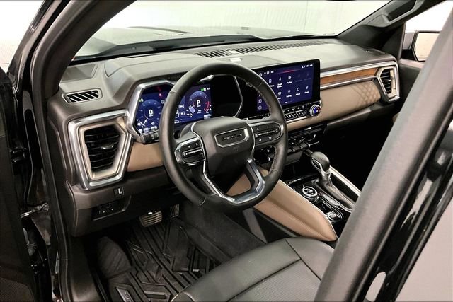 Used 2024 GMC Canyon Denali AWD/4WD image 16