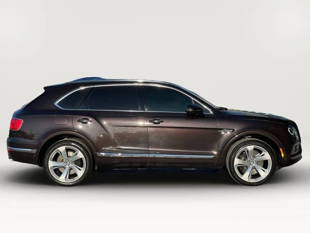 Used 2018 Bentley Bentayga Onyx Edition AWD/4WD image 16