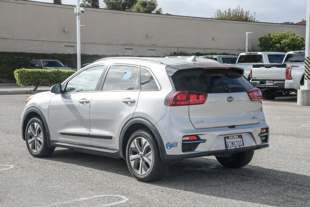 Used 2020 Kia Niro EX FWD image 5