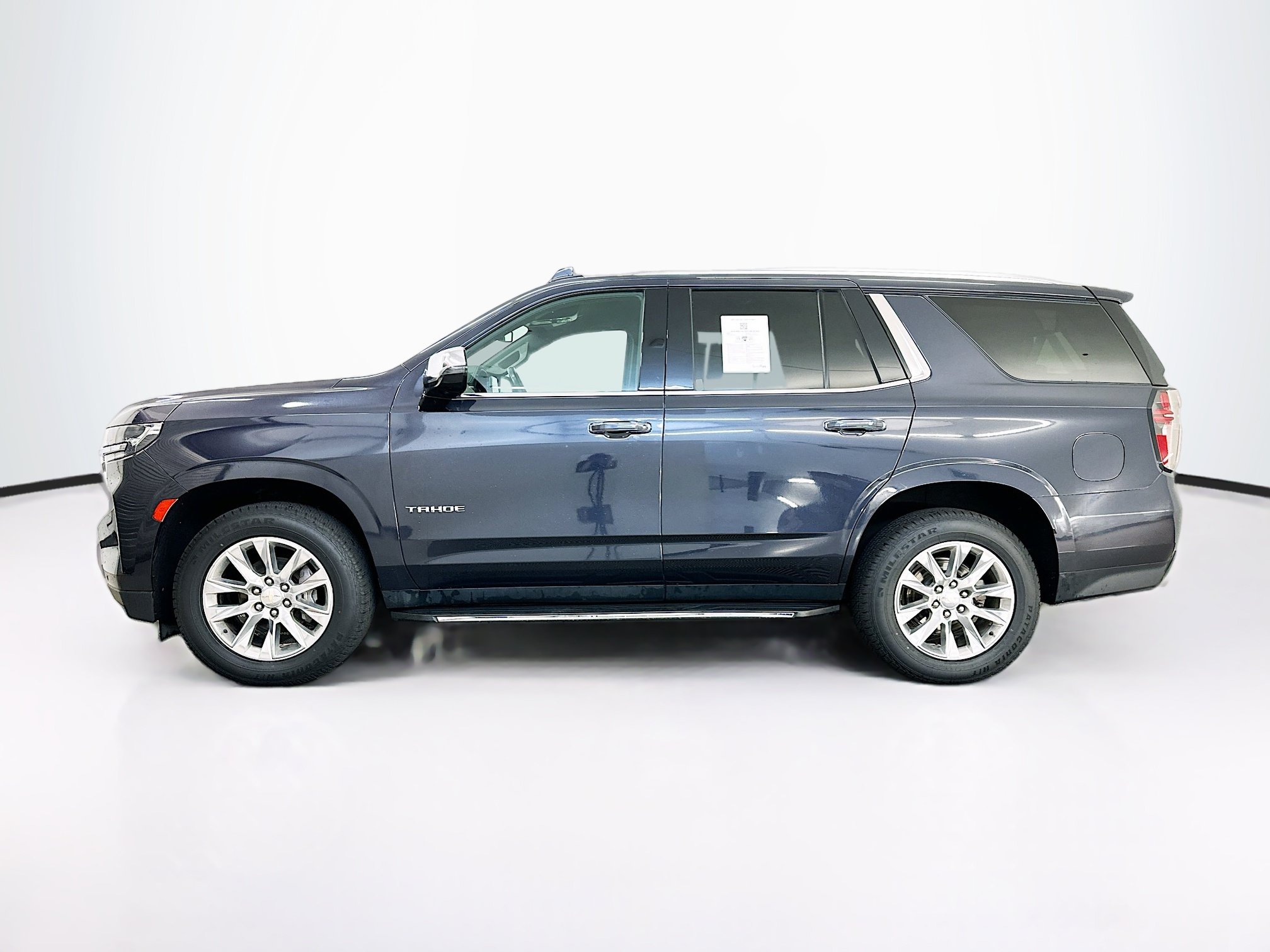 Used 2023 Chevrolet Tahoe Premier AWD/4WD image 4