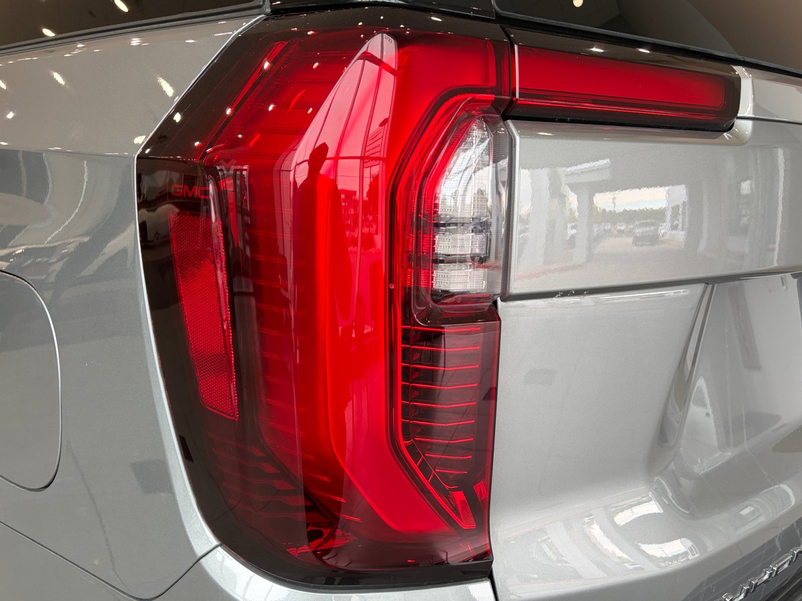 Used 2025 GMC Yukon Denali w/ Denali Reserve Package AWD/4WD image 27