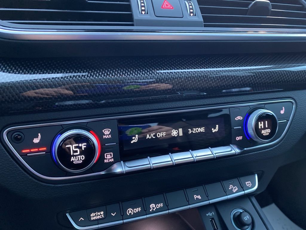 Used 2024 Audi SQ5 Premium Plus image 31