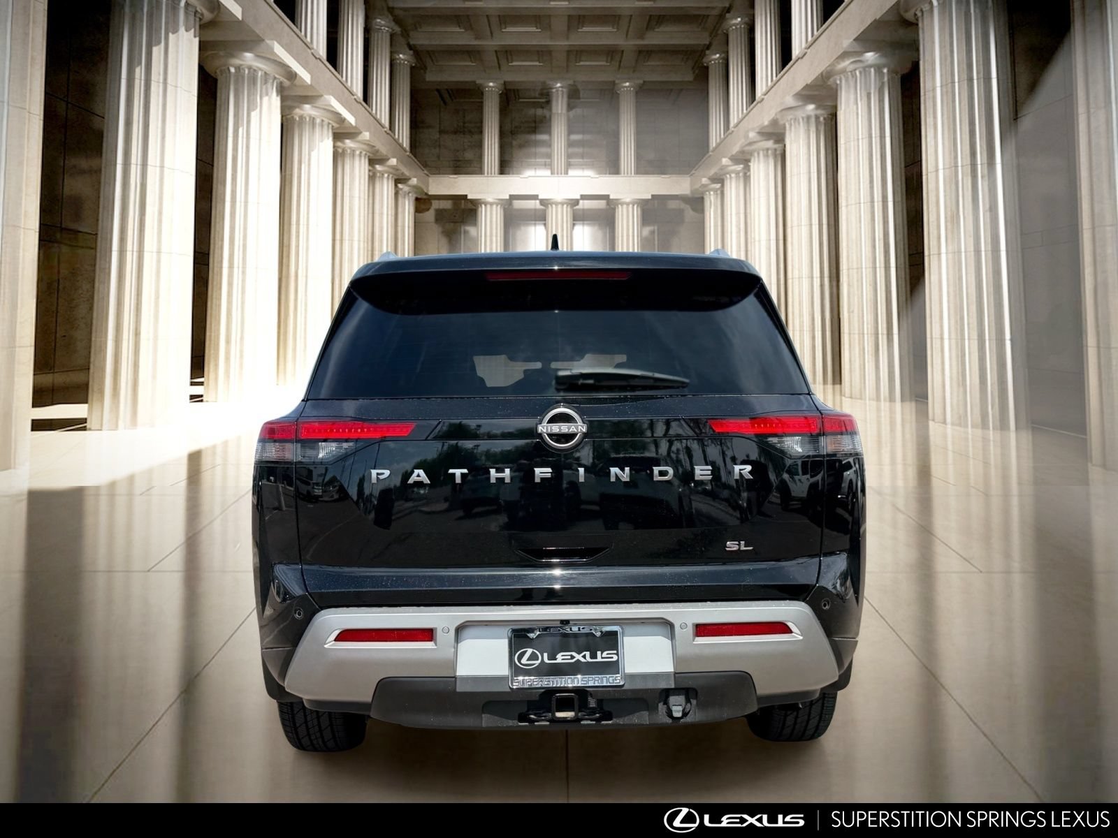 Used 2024 Nissan Pathfinder SL w/ SL Premium Package FWD image 5