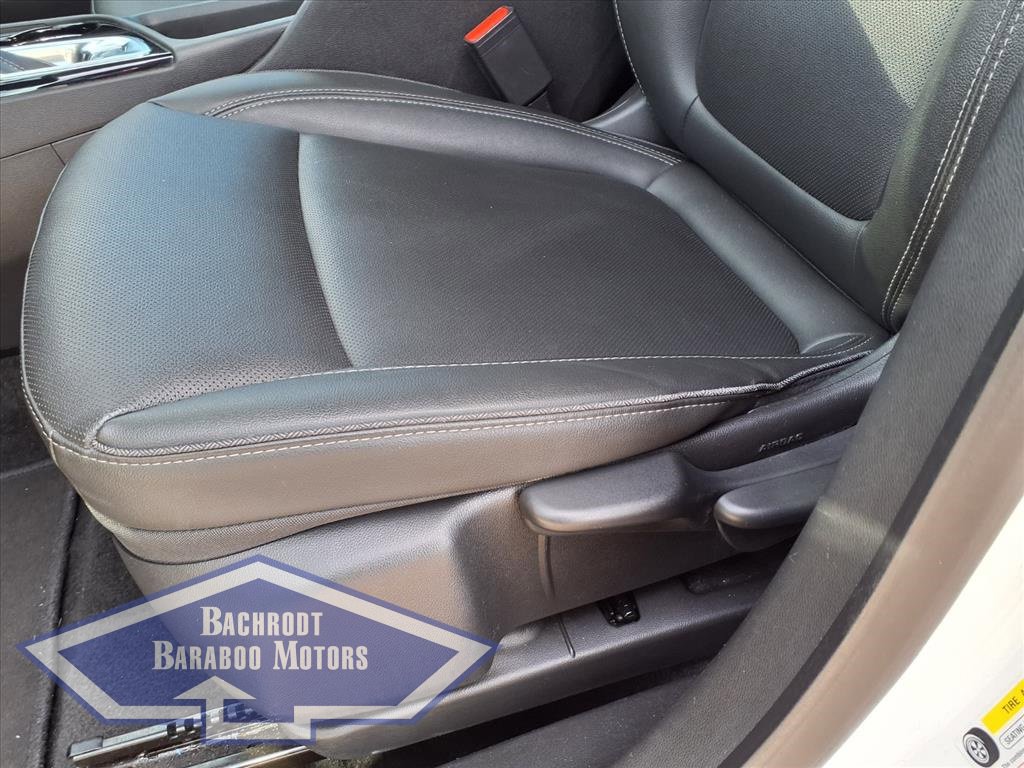 Used 2024 Buick Encore GX Sport Touring image 12