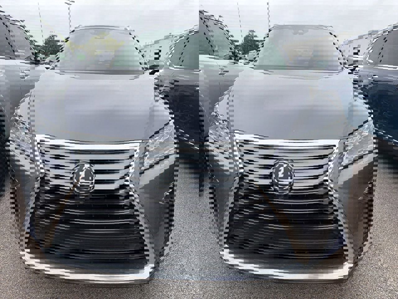 Used 2019 Lexus RX 350L Luxury w/ Accessory Package image 2