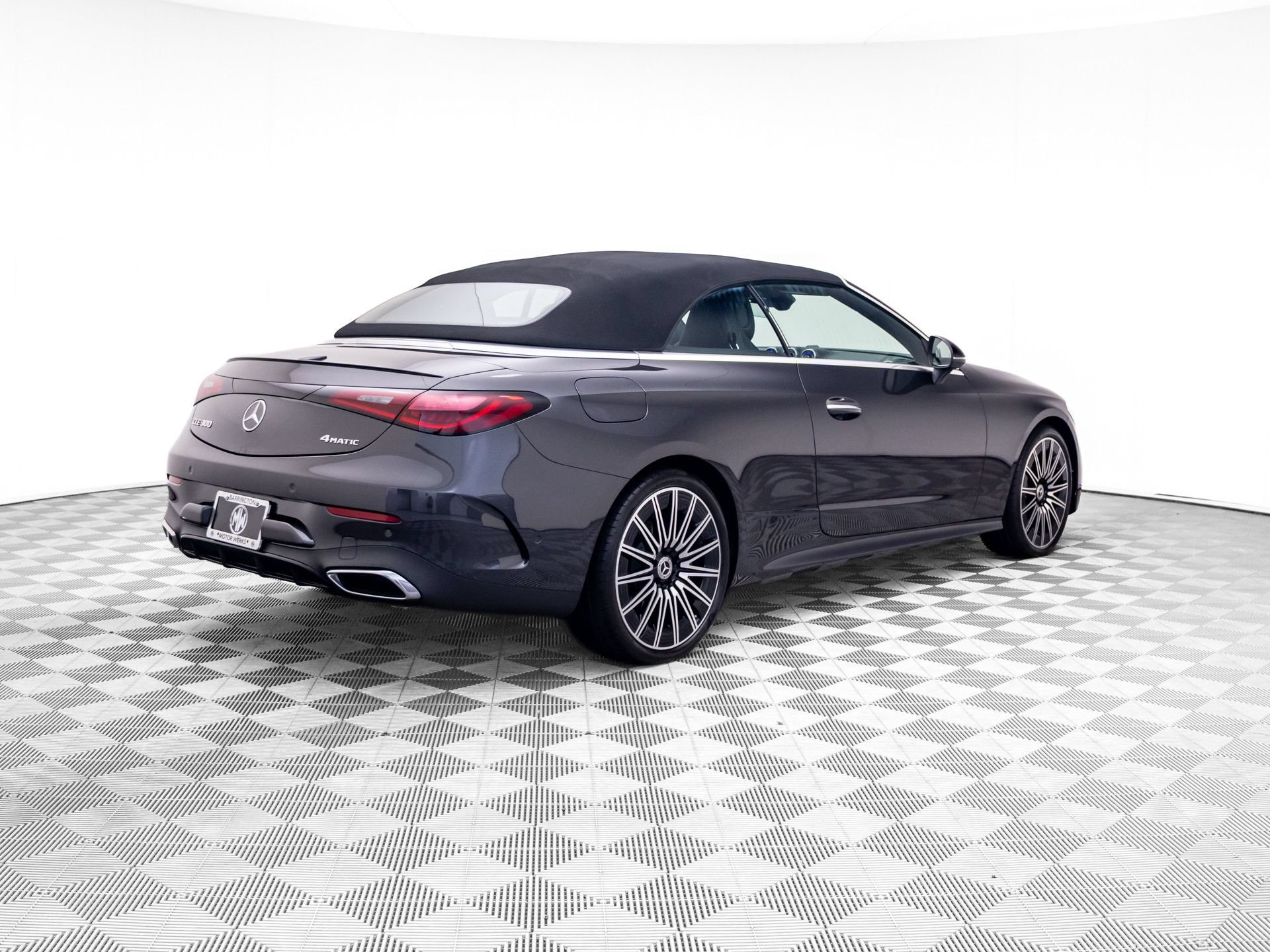 Used 2025 Mercedes-Benz CLE 300 4MATIC Cabriolet w/ Night Package image 5