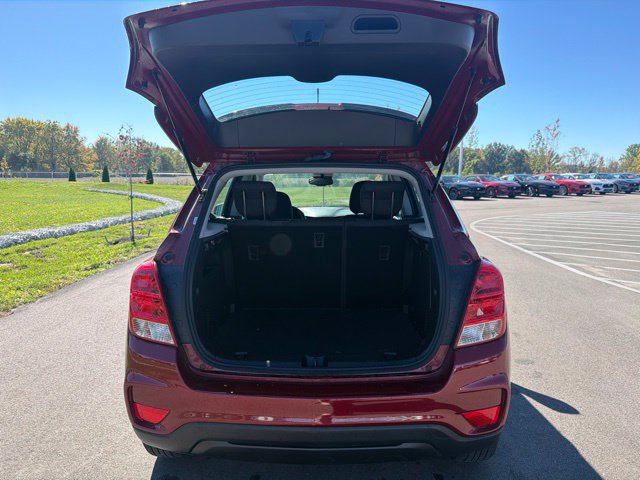 Used 2021 Chevrolet Trax LS AWD/4WD image 9