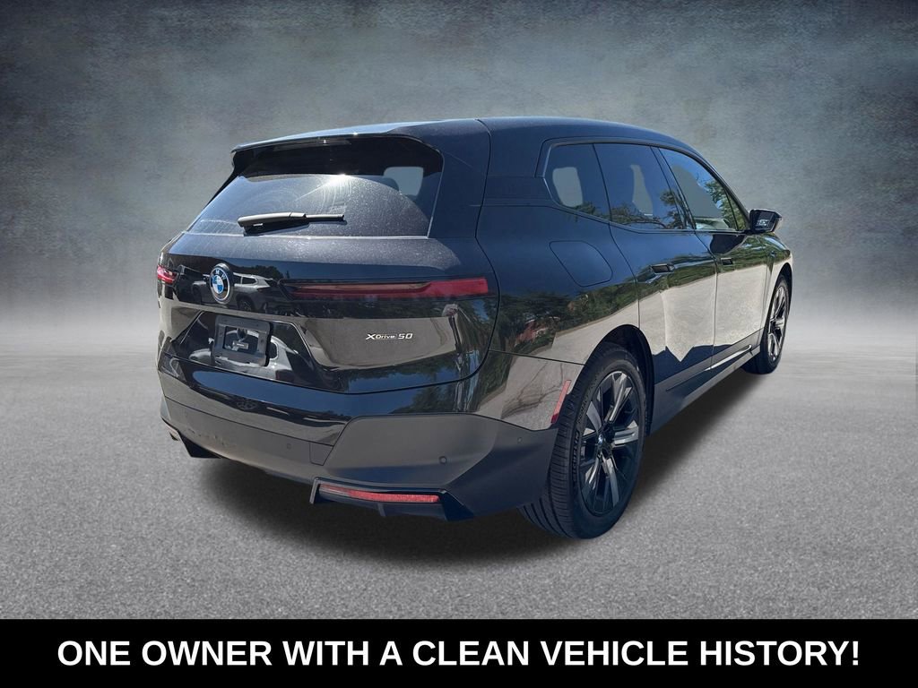 Used 2024 BMW iX xDrive50 w/ Premium Package AWD/4WD image 6