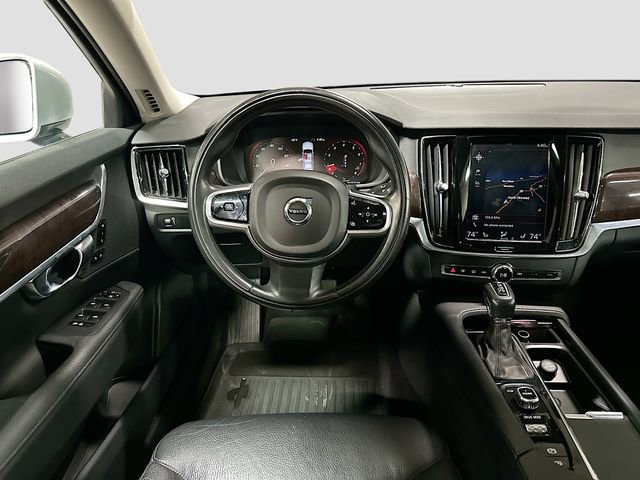 Used 2017 Volvo S90 T6 Momentum w/ Vision Package image 25