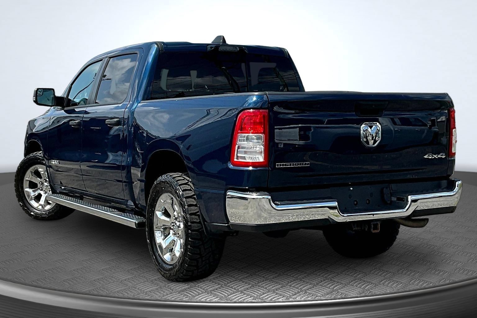 Used 2023 RAM 1500 Big Horn AWD/4WD image 3