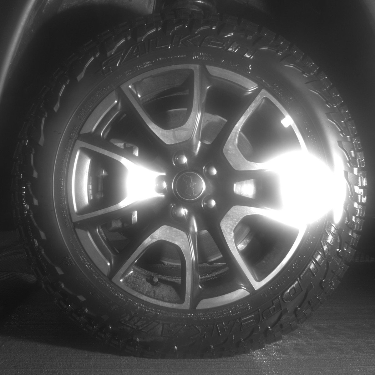 Used 2025 Jeep Compass Trailhawk AWD/4WD image 12