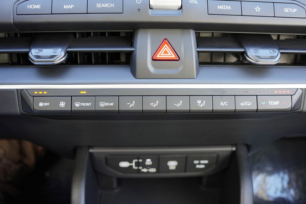 Used 2025 Kia K4 LXS image 23