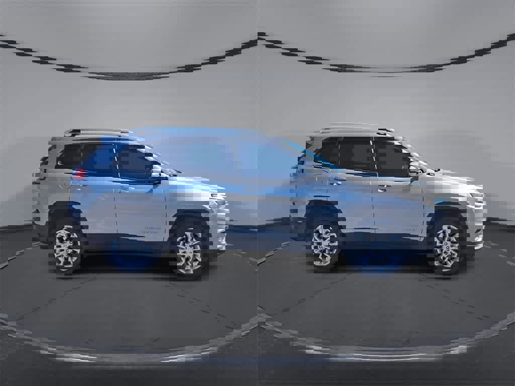 Used 2020 Jeep Cherokee Latitude image 9