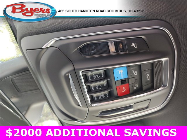 New 2025 Jeep Grand Cherokee Limited w/ Black Appearance Package image 30