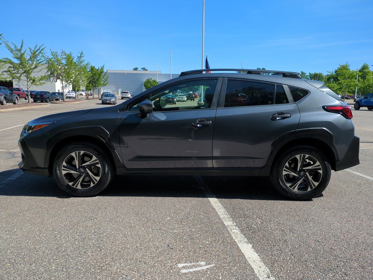 Used 2024 Subaru Crosstrek 2.0i Premium AWD/4WD image 7