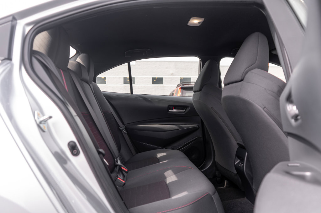 Used 2026 Toyota Corolla SE FWD image 13