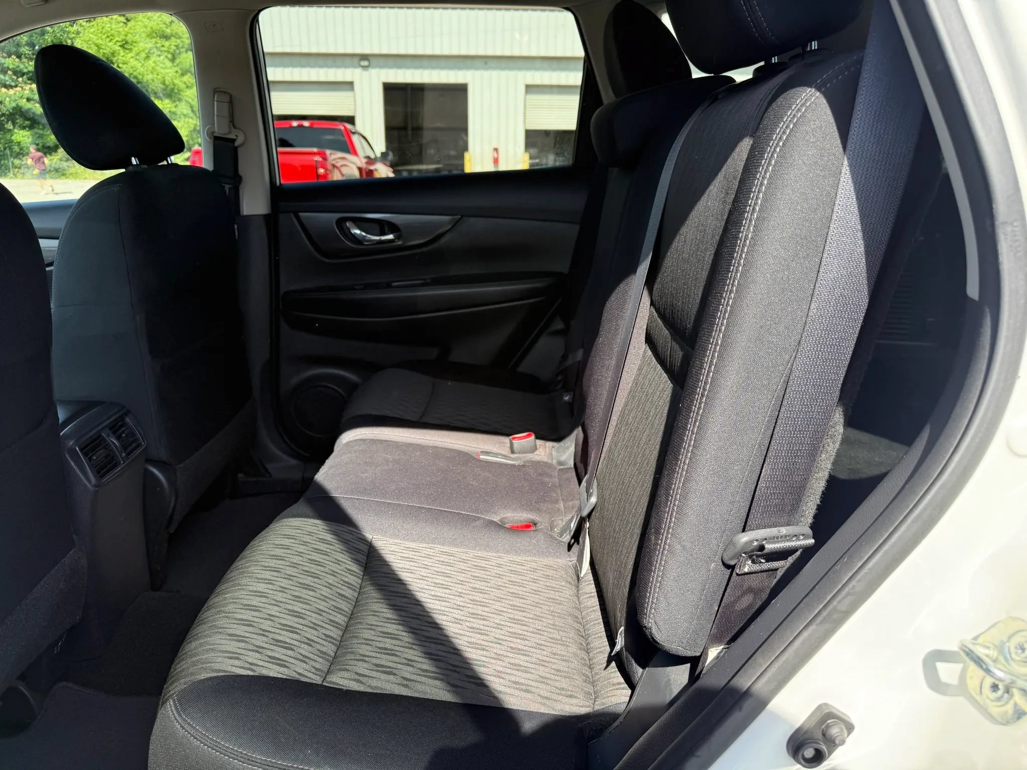 Used 2017 Nissan Rogue SV w/ Midnight Edition FWD image 19