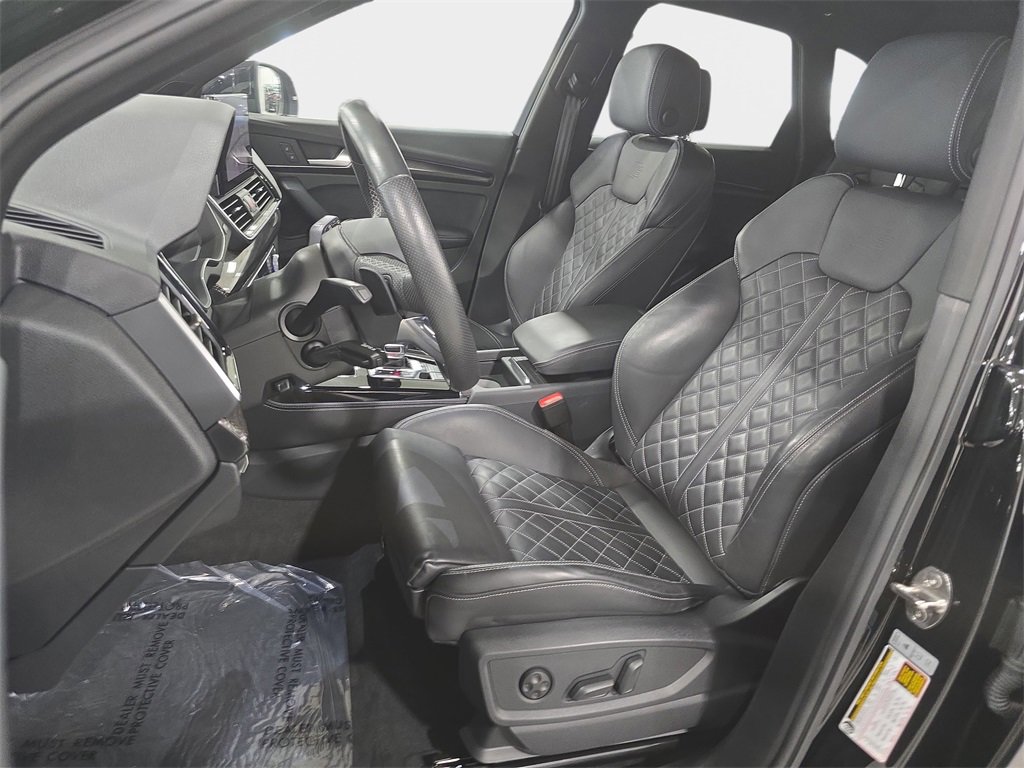 Used 2024 Audi SQ5 Prestige w/ Prestige Package image 14
