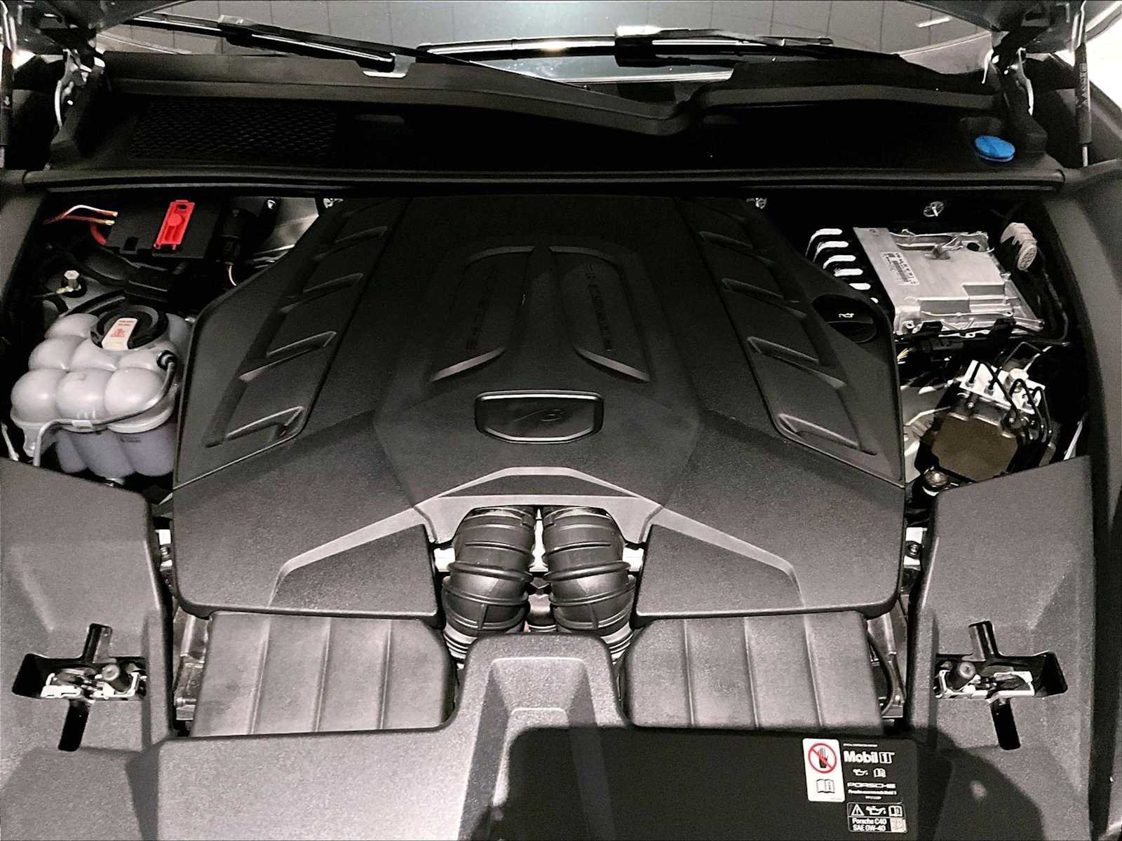 Used 2025 Porsche Cayenne GTS image 24